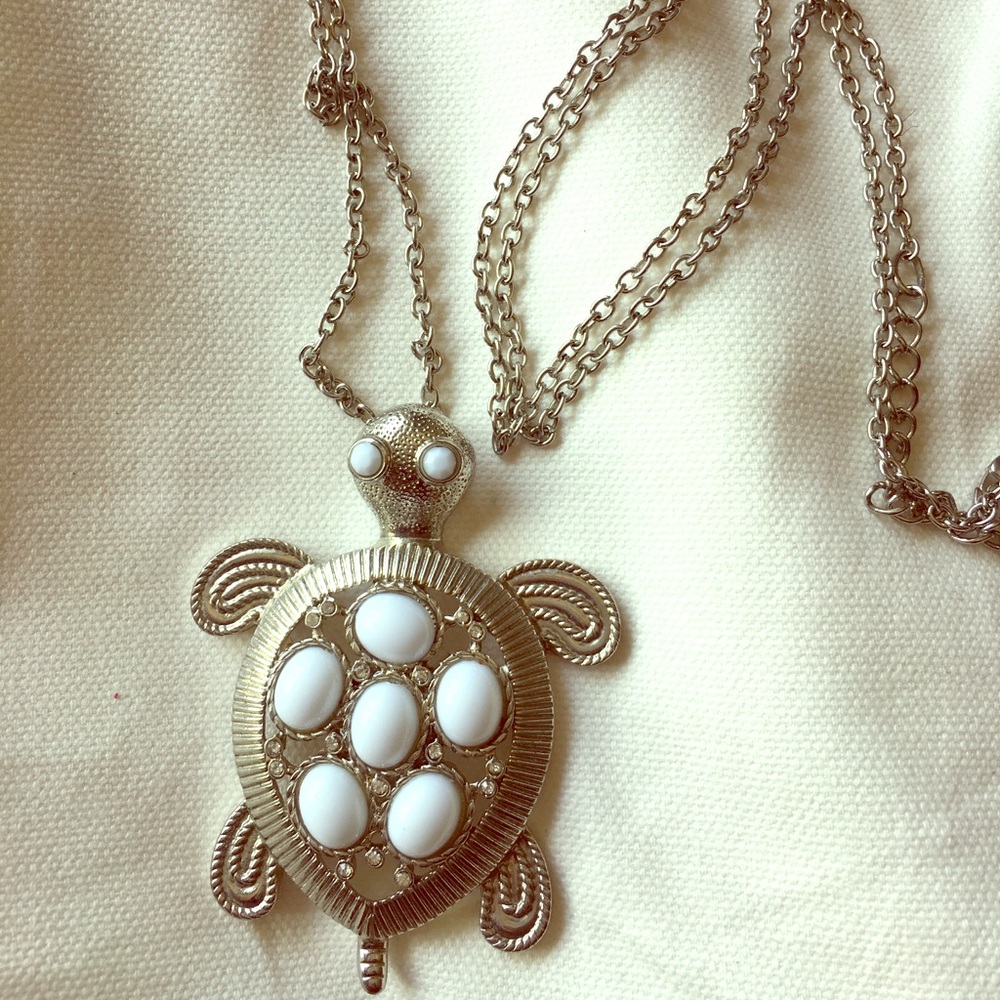 Turtle necklace